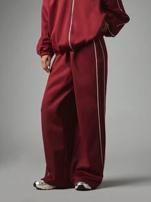 MISSGUIDED Wide Leg Track Pants With Contrast Burgundy Piping Detail And Elastic Waistband Fall Winter Trending Streetwear Athleisure Style Workout Sports - Burgundy - View 1