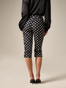AiiRZ Polka Dot Cropped Capri Pants With Side Split Hem And Mid Rise Waist Retro Summer Style Casual Trousers - Black and White - View 3