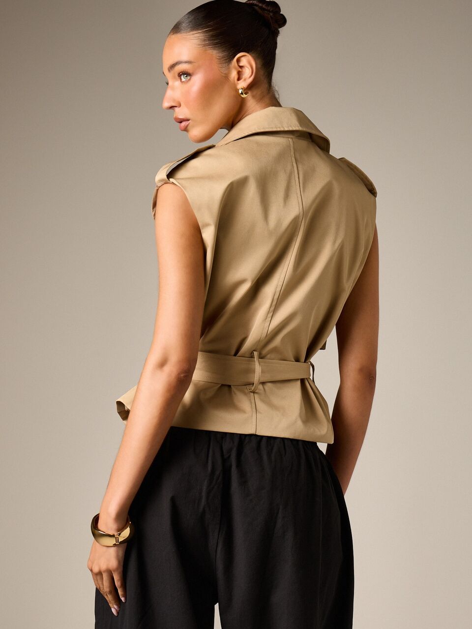 AiiRZ Sleeveless Trench Vest With Belted Waist