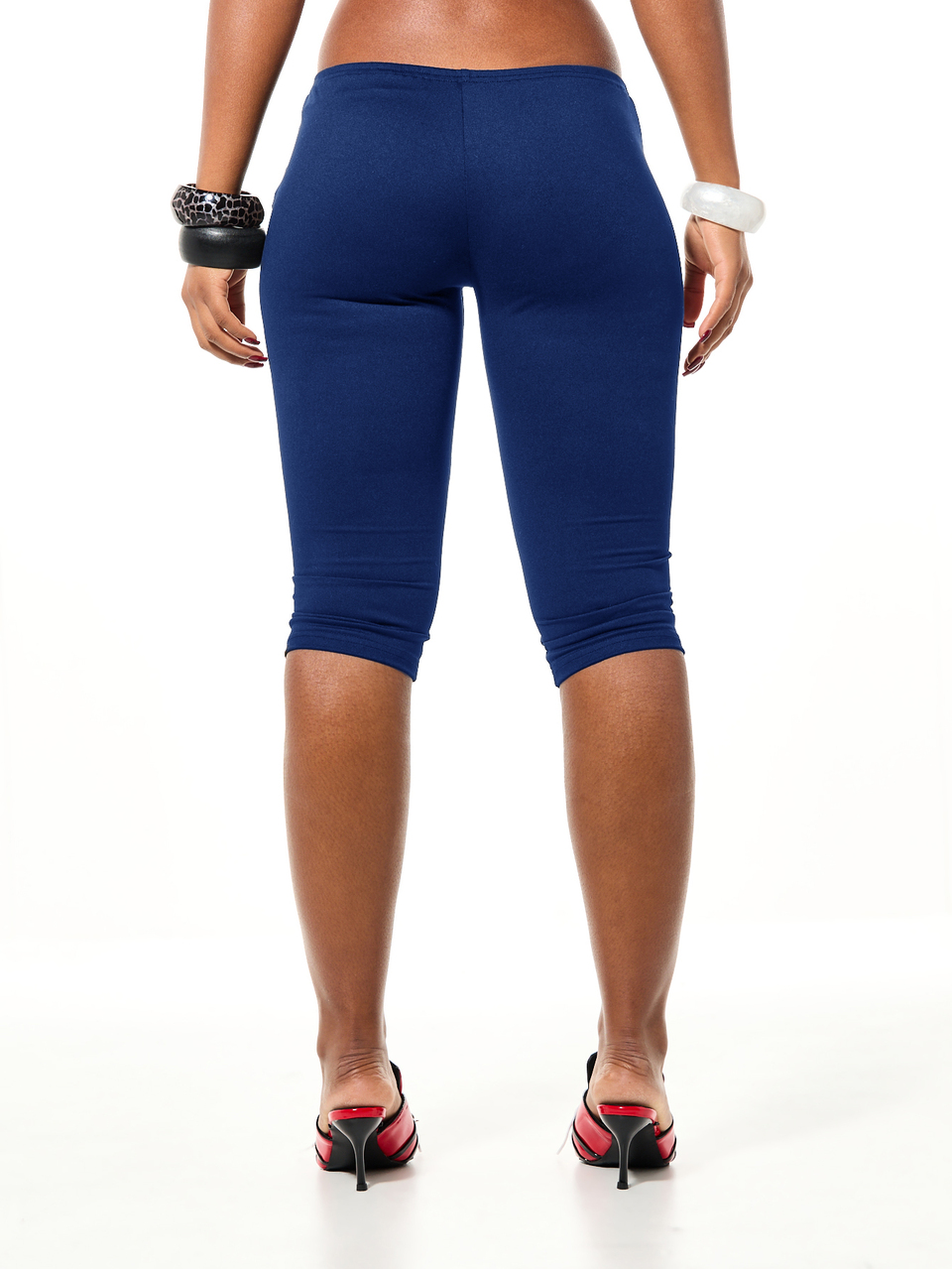 SUMWON Capri Leggings With Side Grommet Detail