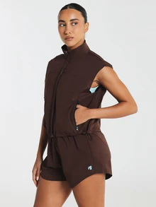 11SKNDS Sleeveless Full-Zip Vest With Stand Collar Zip Pockets And Drawstring Hem Lightweight Layering Outerwear For Fall Winter - Coffee Brown - View 2