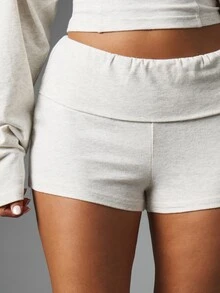 Missguided x Playboy Script Print Off-Shoulder Batwing Crop Sweatshirt And Mini Shorts Co-Ord Set Summer Two-Piece Outfit - Light Grey - View 4