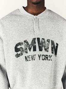 SUMWON New York Oversized Crop Sweatshirt With Henley Neckline Distressed Varsity Chest Print Long Sleeve Pullover Top - Light Grey - View 5