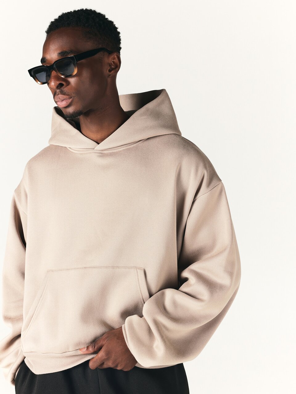 Oversized Pullover Hoodie With Cursive Back Logo Print Centre Pocket Long Sleeve Casual Streetwear Style For Fall Winter