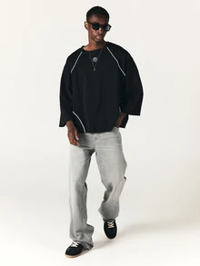 SUMWON Oversized Long Sleeve Crew Neck Tee With Contrast Piping And Varsity Number 90 Back Print Street Style Top - Black - View 3