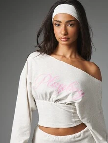 Missguided x Playboy Script Print Off-Shoulder Batwing Crop Sweatshirt And Mini Shorts Co-Ord Set Summer Two-Piece Outfit - Light Grey - View 5