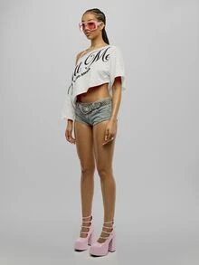 SUMWON WOMEN Off Shoulder Asymmetric Hem Graphic Script Print Crop Top - Oversized Boxy Fit One Shoulder Festival Party Summer Top - Light Grey - View 4
