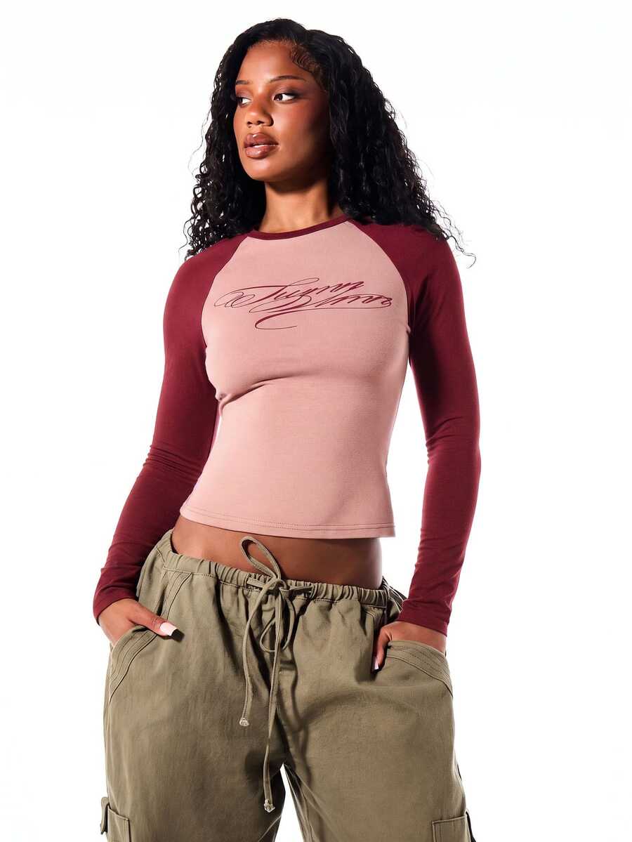 SUMWON WOMEN Raglan Long Sleeve Crop Top With Script Logo Print, Two-Tone Color Block Fitted Tee, Fall Winter Casual Everyday Crewneck - Pink - View 1