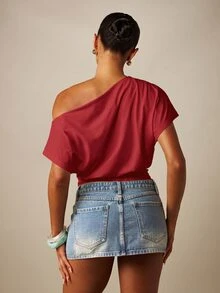 MISSGUIDED One Shoulder Lace Trim Crop Top With Draped Batwing Sleeve And Off-Shoulder Neckline - Summer Night Out Party Style - Red - View 2