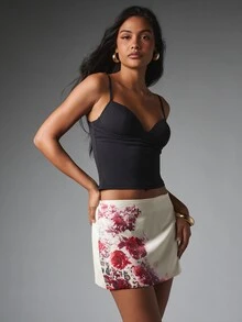 MISSGUIDED Rok Mini Satin dengan Motif Bunga Mencolok di Bagian Bawah, Potongan Bodycon Pinggang Sedang, Gaya Pesta Malam Musim Panas - MultiWarna - View 1