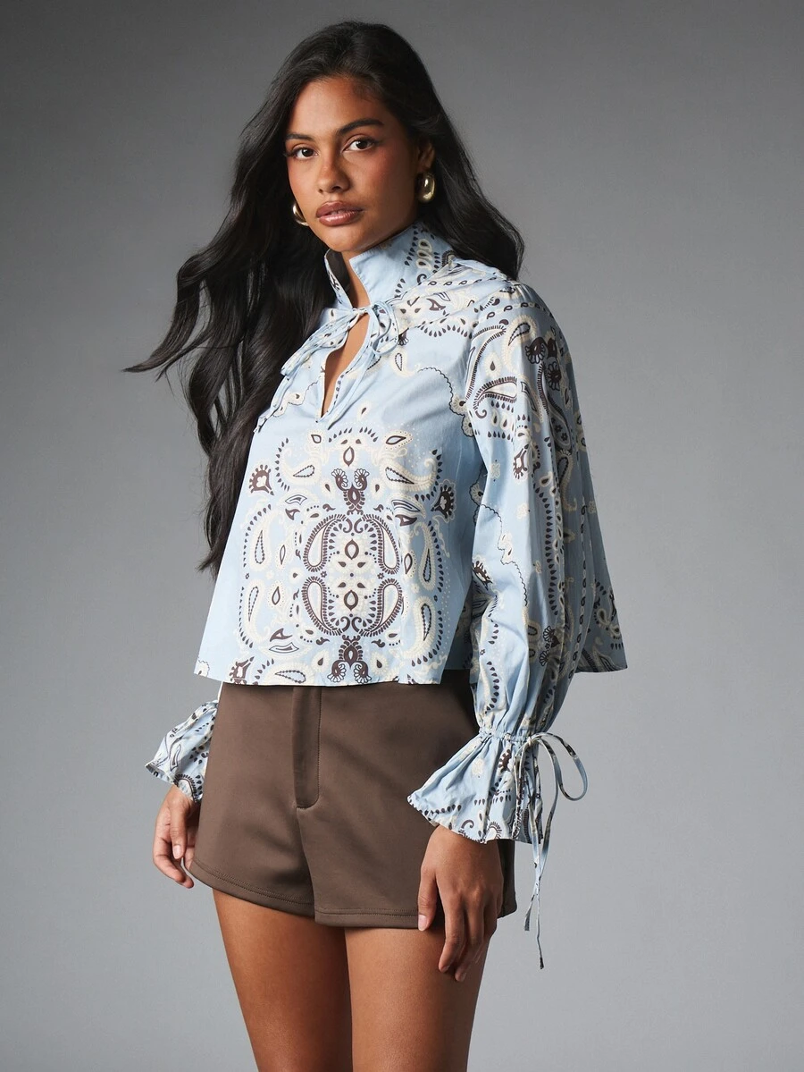 MISSGUIDED Paisley Print Crop Blouse With Tie Neck And Bell Sleeves Boho Flowy Top For Spring Summer Vacation - Baby Blue - View 1