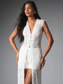 MISSGUIDED Floral Lace Sleeveless Longline Vest With Deep V-Neck Button Front And Sheer Maxi Length Perfect For Summer Occasions And Bridal Events - White - View 4