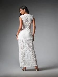 MISSGUIDED Floral Lace Sleeveless Longline Vest With Deep V-Neck Button Front And Sheer Maxi Length Perfect For Summer Occasions And Bridal Events - White - View 2