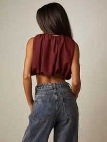 MISSGUIDED Ruched Gathered Neckline Sleeveless Crop Top - Ultra Cropped Bubble Hem Woven Blouse For Summer Festivals And Vacations - Redwood - View 2