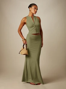 MISSGUIDED Sleeveless Button-Front Crop Top And Maxi Skirt Co-Ord Set With Elasticated Waist And Flared Hem Summer Holiday - Army Green - View 1