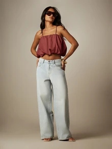 MISSGUIDED 泡泡下擺短版細肩帶背心上衣，抓皺領口，飄逸短版背心，適合夏季音樂祭與度假 - 紅色 - 查看 3