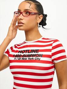 SUMWON WOMEN 條紋短版修身 T-shirt，圖案文字印花圓領短袖彈性貼身上衣，適合夏季音樂祭、休閒日常穿著 - 紅白色 - 查看 6