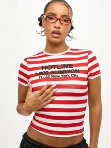 SUMWON WOMEN 條紋短版修身 T-shirt，圖案文字印花圓領短袖彈性貼身上衣，適合夏季音樂祭、休閒日常穿著 - 紅白色 - 查看 5