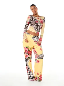 SUMWON Crop top lengan panjang berkerah perahu dengan motif bunga dan hewan campuran, motif zebra dan kembang sepatu tropis, gaya festival musim semi dan musim panas. - MultiWarna - View 5
