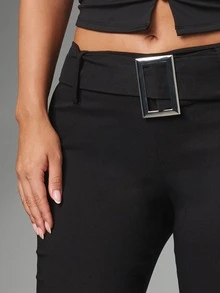 MISSGUIDED 黑色短版七分褲，大號方形腰帶扣，中腰修身彈性剪裁長褲，適合夏季派對與夜晚外出 - 黑色 - 查看 2