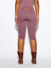 SUMWON WOMEN Celana Legging Capri Pendek dengan Lipatan di Bagian Bawah, Pinggang Sedang, Ketat, Bahan Rajut Elastis, Celana Kasual Sehari-hari, Musim Semi dan Musim Panas, Pakaian Wajib untuk Lemari Pakaian - Burgundy - View 4