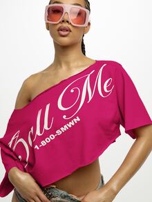 SUMWON WOMEN Off Shoulder Asymmetric Crop Top With Cursive Script Graphic Print And One Sleeve Dropped Shoulder Festival Summer Party Style - Hot Pink - View 6