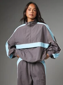 MISSGUIDED Oversized Half-Zip Windbreaker Jacket With Color Block Design Stand Collar Light Blue Contrast Stripe Panel And Elastic Cuffs - Multicolor - View 6