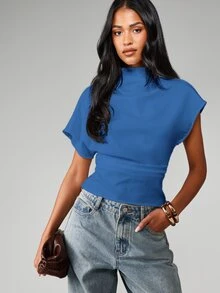 MISSGUIDED 半高領短袖修身上衣，結構感肩部設計與抓皺腰部，適合春夏休閒日常穿著 - 綠色 - 查看 1