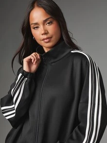 MISSGUIDED Jaket Track Over Ukuran Besar dengan Resleting Penuh, Detail Tiga Garis di Lengan, Manset Elastis, Kerah Tinggi, Gaya Retro Sporty. - Putih - View 4
