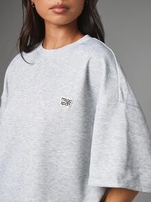 MISSGUIDED Sport Oversized Crew Neck Short Sleeve Boxy Fit T-Shirt With Logo Patch Detail Perfect For Casual Everyday Wear - Grey - View 2