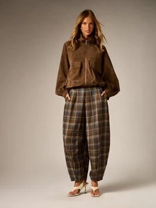 AiiRZ Celana Panjang Model Barrel Leg Motif Kotak-kotak dengan Pinggang Elastis, Potongan Sedang, Kaki Lebar, Motif Tartan, Celana Kasual Musim Gugur dan Musim Dingin - MultiWarna - View 6