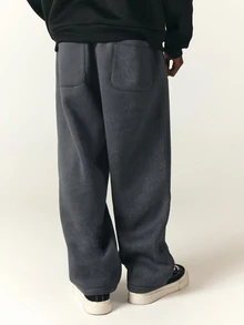 PLAYBOY X SUMWON Celana Jogging Kaki Lebar dengan Logo Kelinci, Bahan Fleece yang Dicuci, Tali Serut di Pinggang, Saku Tempel, Potongan Longgar, Celana Santai Kasual untuk Musim Gugur dan Musim Dingin - Hitam - View 2