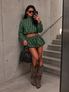 MISSGUIDED Plaid Cropped Quarter Zip Top - Fall Festival Flannel - Green - View 3