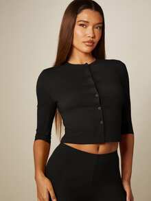 MISSGUIDED Cropped Button-Front Top With Round Neck Three-Quarter Sleeves And High Rise Ruched Waistband Capri Leggings - Fitted Stretch Jersey Casual Holiday Summer Style Set - Black - View 2