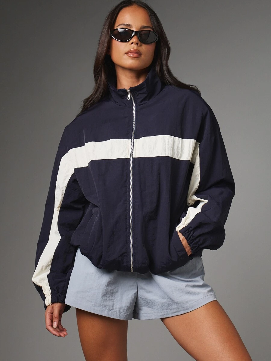 MISSGUIDED Jaket Windbreaker Oversized dengan Blok Warna, Resleting Penuh, Kerah Tegak, Manset Elastis, dan Detail Garis Kontras, Panjang Hingga Pinggul, Pakaian Luar Ringan - Biru - View 1