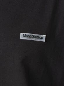 MISSGUIDED Kaos oblong lengan pendek kerah bulat ukuran besar dengan detail logo kecil di dada, cocok untuk gaya kasual sehari-hari. - Hitam - View 5