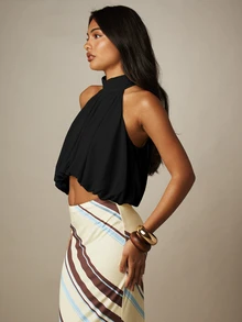 MISSGUIDED Halter Neck Crop Top With Gathered Drape Scallop Hem Backless Open Back Summer Night Out Style - Black - View 4