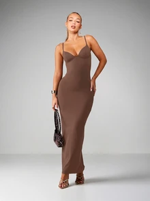 MISSGUIDED Bodycon Maxi Dress With Built-In Underwire Bra Cup Spaghetti Strap Sleeveless Form-Fitting Stretch Slip Dress Holiday Party Night Out - Chocolate Brown - View 4