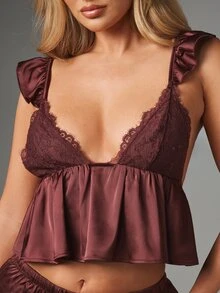 MISSGUIDED Matchande loungepyjamas-set i satin med spetskant, djup urringning, camisole-croptop och vida palazzo-byxor med volangdetalj på axeln - Kaffebrun - Visa 5