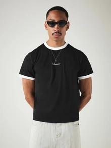 SUMWON Script Logo 撞色白色滾邊領口與袖口修身休閒短袖 T-shirt 夏季必備 - 黑與白 - 查看 4