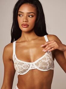 MISSGUIDED 透視花卉蕾絲鋼圈式半罩式內衣，圓領設計，波浪邊飾，後扣式開合，新娘日常內著 - 白色 - 查看 4