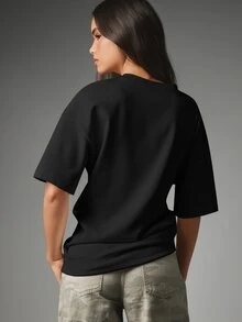 MISSGUIDED Oversized Boxy Crew Neck T-Shirt With Gold Button Ruched Hem Detail Drop Shoulder Half Sleeve Relaxed Fit Top - Black - View 2