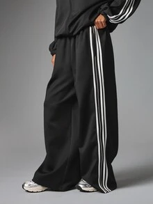 MISSGUIDED Celana Track Kaki Lebar dengan Panel Samping Tiga Garis, Pinggang Elastis, Panjang Penuh, Kasual, Potongan Santai, Jogger, Sempurna untuk Musim Semi dan Musim Panas - Hitam dan Putih - View 1