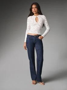 MISSGUIDED Floral Lace Long Sleeve Crop Top With Keyhole Cutout Neckline Sheer Scallop Hem Spring Party Night Out - Beige - View 3