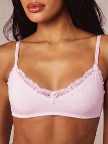 MISSGUIDED Lace Trim Triangle Bralette Wireless Soft Cup Lingerie Bra With Scalloped V-Neckline Adjustable Straps And Hook-And-Eye Back Closure - Baby Pink - View 4