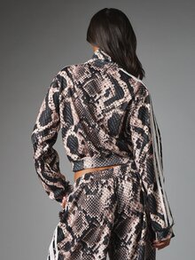 MISSGUIDED Snake Print Athletic Cropped Track Top With Full Zip Closure And Contrast Side Stripe Detail Long Sleeve Sporty Jacket - Multicolor - View 2