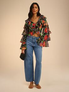 Dancing Leopard Schwarze Blumen-Bluse mit lockerer Passform und Rüschen, Boho Resort Wear - Verschiedenfarbig - Übersicht 3