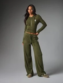 Missguided x Playboy Wide Leg Casual Pants With Bunny Logo And Script Bum Print Drawstring Waist Full Length Relaxed Fit Lounge Trousers - Army Green - View 4