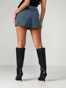 MISSGUIDED 仿麂皮高腰迷你短褲，接縫細節與側邊口袋，修身剪裁，秋冬派對夜生活穿搭 - 藏蓝色 - 查看 2