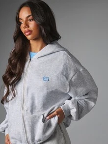 MISSGUIDED Sweatshirt Olahraga Ukuran Besar dengan Resleting Penuh, Kantong Samping, dan Detail Logo Kecil, Pakaian Kasual Nyaman untuk Musim Dingin. - Light Grey - View 4